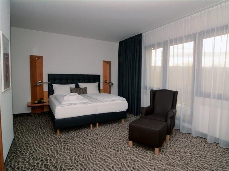 Doblergreen Hotel Stuttgart-Gerlingen Bagian luar foto