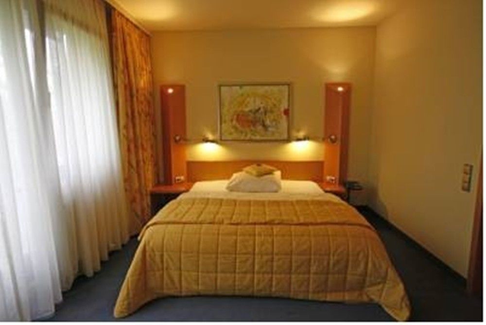 Doblergreen Hotel Stuttgart-Gerlingen Bagian luar foto