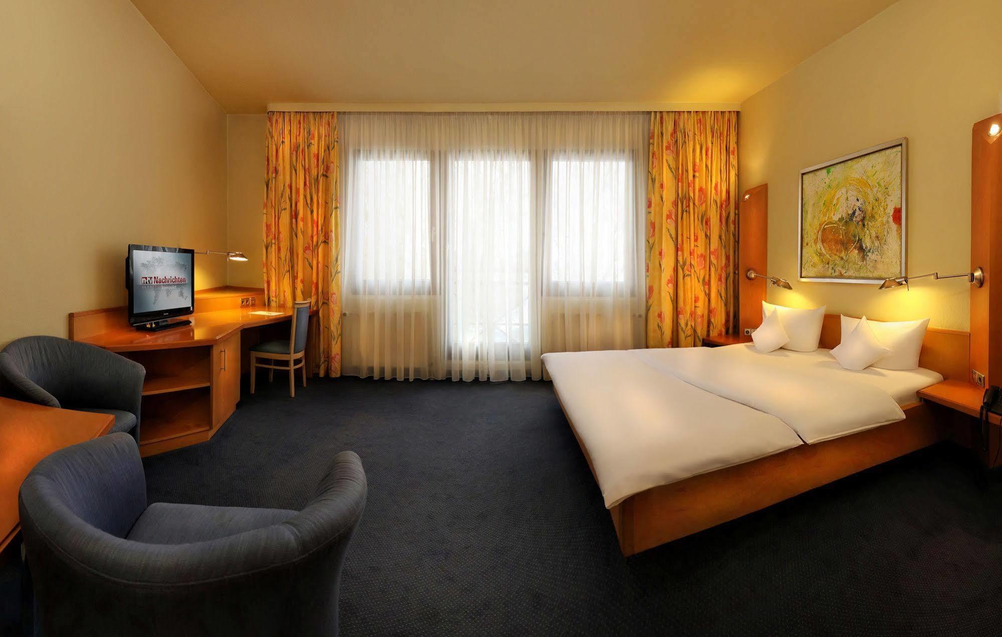 Doblergreen Hotel Stuttgart-Gerlingen Bagian luar foto